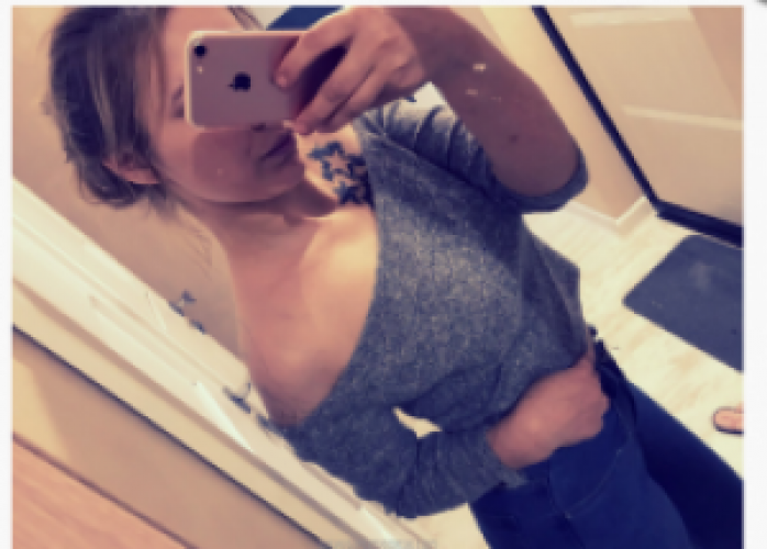 Индивидуалка Арина( есть подруга, без предоплаты)