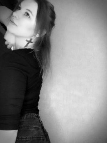 Индивидуалка Арина( есть подруга, без предоплаты)