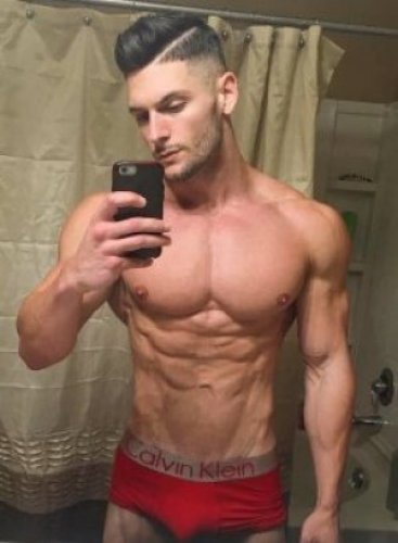 Индивидуалка Максим