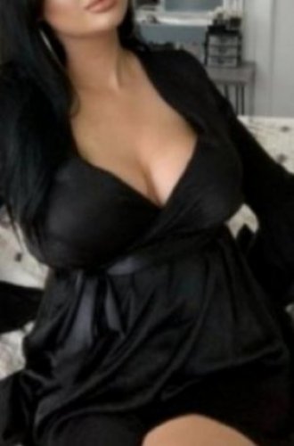 Яначка эротический массаж 