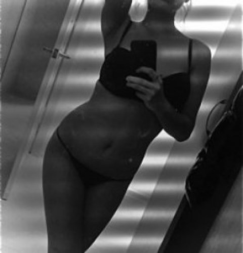 Индивидуалка Малышка